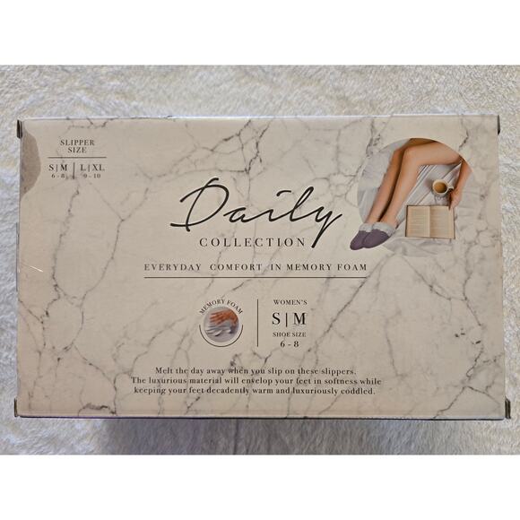 Daily Collections Women's Slide On Slippers Size S/M New - Picture 3 of 6